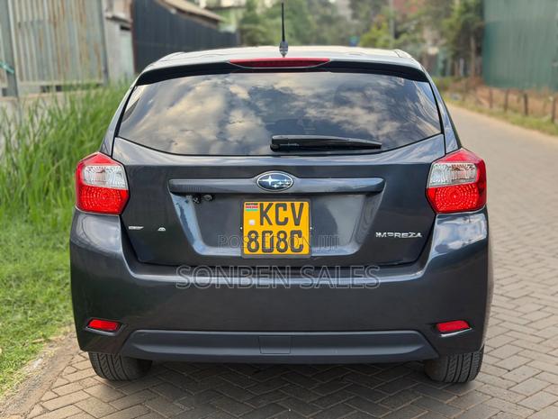 Subaru Impreza 2.0i Hatchback 2012 Gray