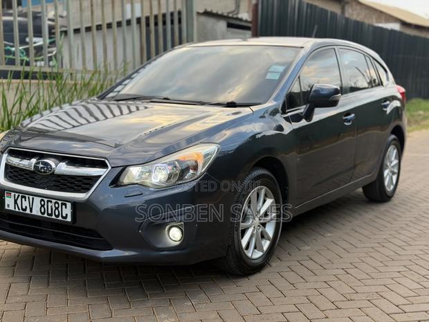 Subaru Impreza 2.0i Hatchback 2012 Gray