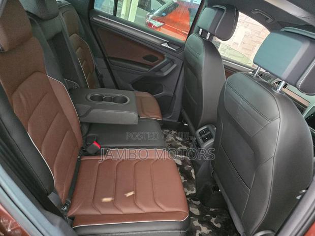 Volkswagen Tiguan 2.0T SE 2022 Brown