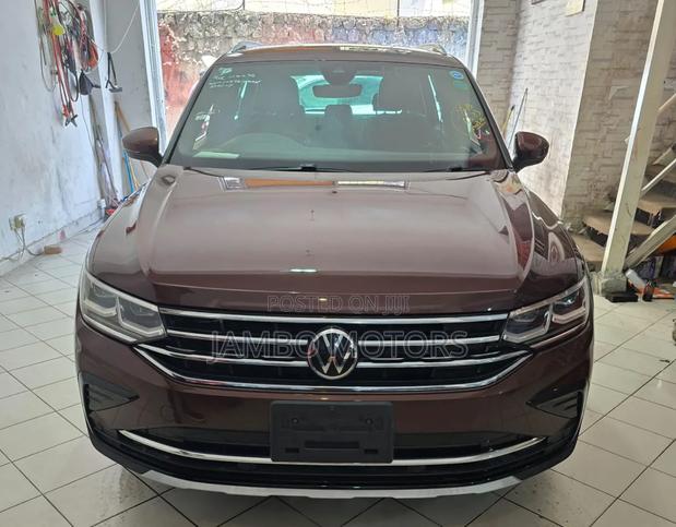 Volkswagen Tiguan 2.0T SE 2022 Brown
