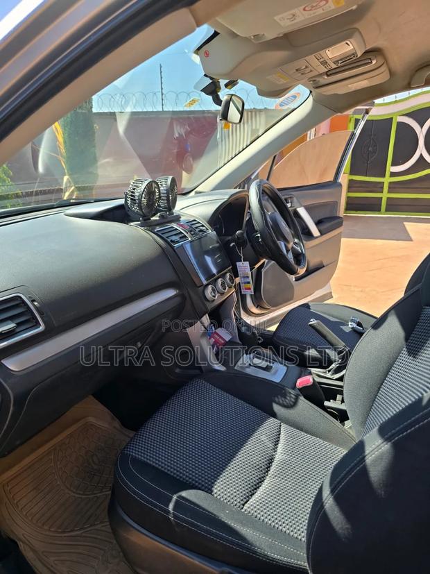 Subaru Forester 2017 Silver