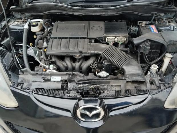 Mazda Demio 2010 Blue