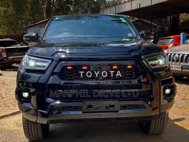 Toyota Hilux Revo Double Cab Deisel 2.4 AWD 2022 Black