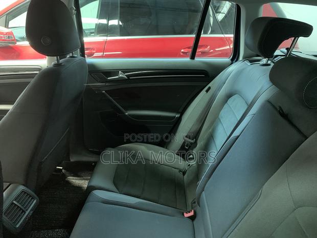 Volkswagen Golf Variant 2019 Blue
