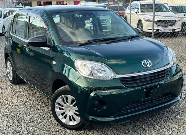 Toyota Passo 2019 Green