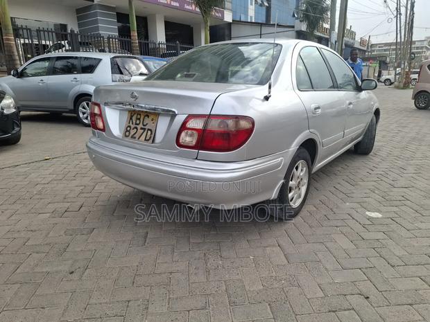 Nissan Bluebird Sylphy 2003