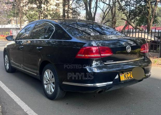 Volkswagen Passat 2012 Black