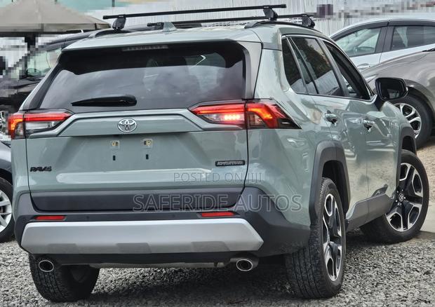Toyota RAV4 Adventure AWD 2020 Burgundy