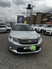 Toyota Harrier Premium 2013 Silver for sale