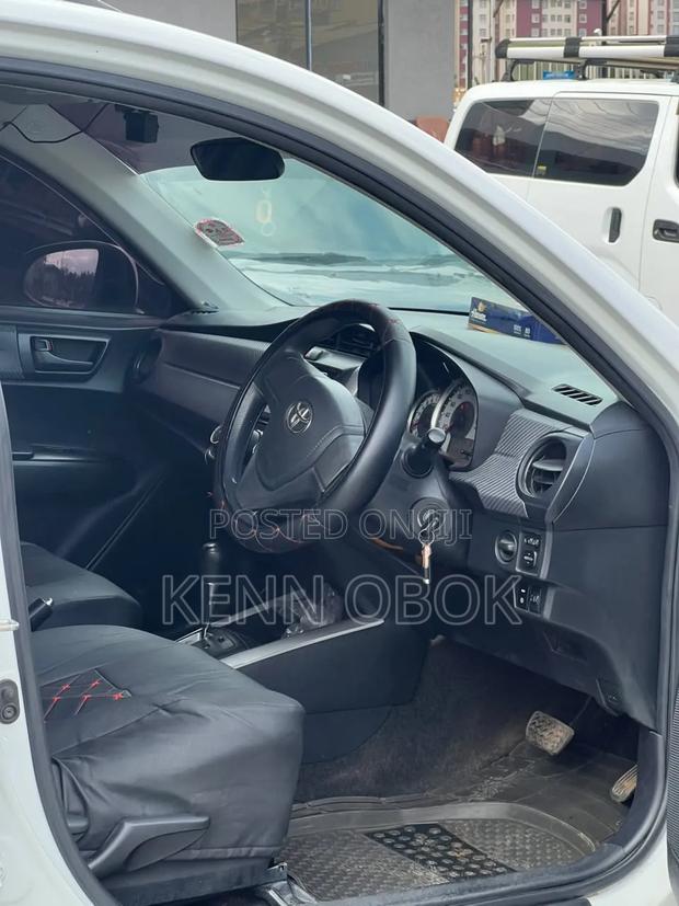 Toyota Corolla Fielder 1.5 Petrol FWD 2014 White