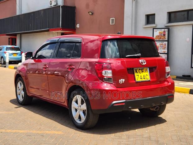 Toyota IST 2008 Red