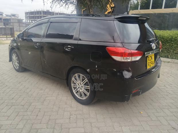 Toyota Wish 2014 Purple