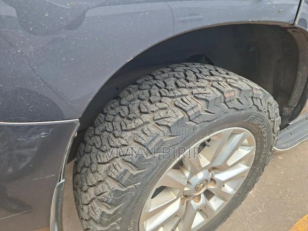 Toyota Land Cruiser Prado 2015 Black