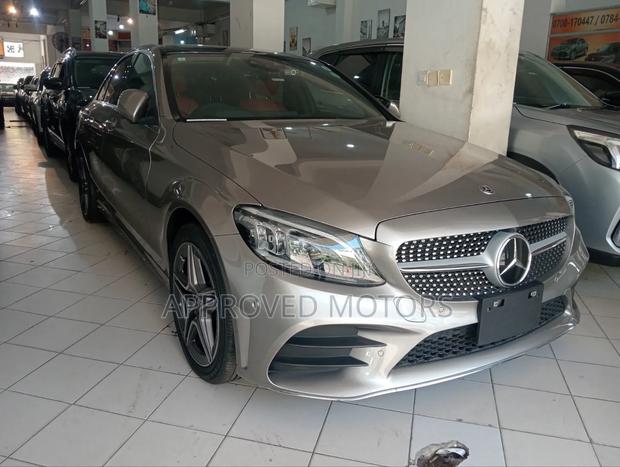 Mercedes-Benz C200 2020 Gray