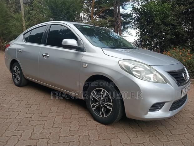 Nissan Latio 1.2 2013 Silver