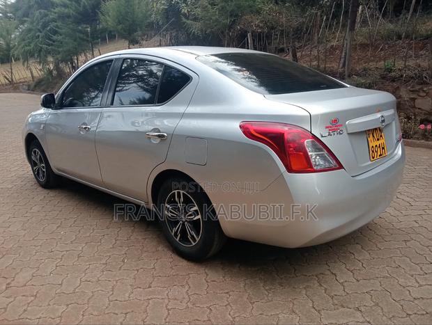 Nissan Latio 1.2 2013 Silver