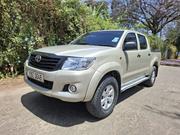 Toyota Hilux 2013 Gold for sale