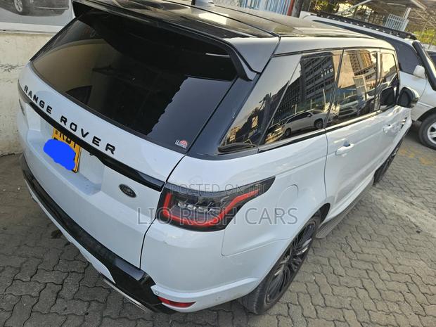 Land Rover Range Rover Sport 2022 White