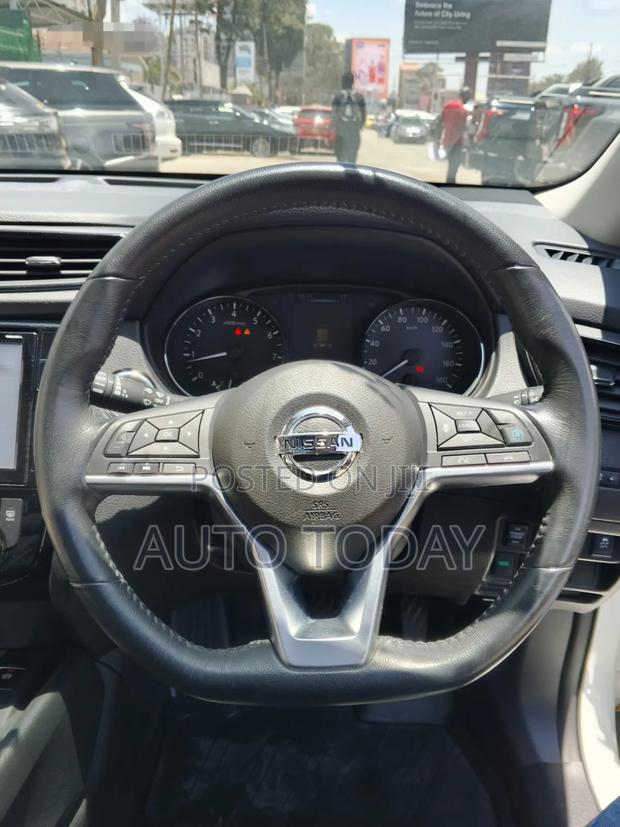 Nissan X-Trail 2.0 Petrol AWD 2019 White
