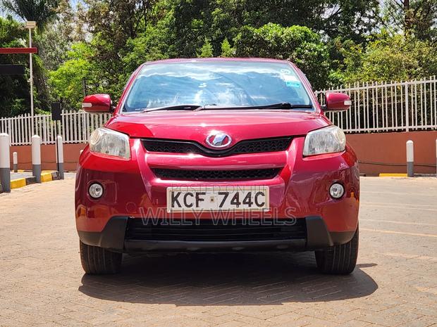 Toyota IST 2008 Red