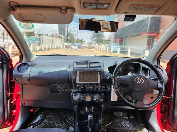 Toyota IST 2008 Red