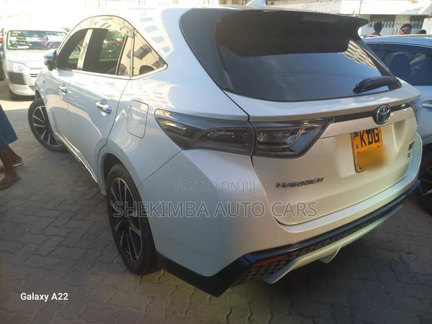 Toyota Harrier SV Premium 2014 White