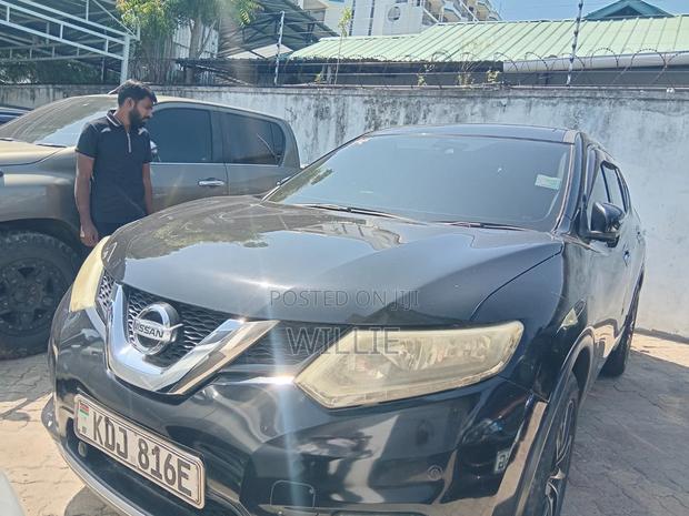 Nissan X-Trail 2015 Black