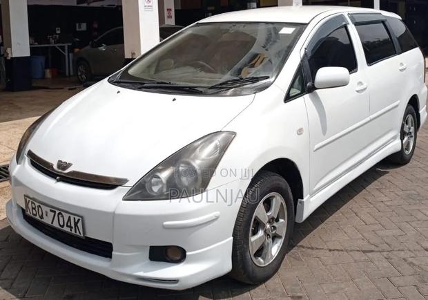 Toyota Wish 2006 White
