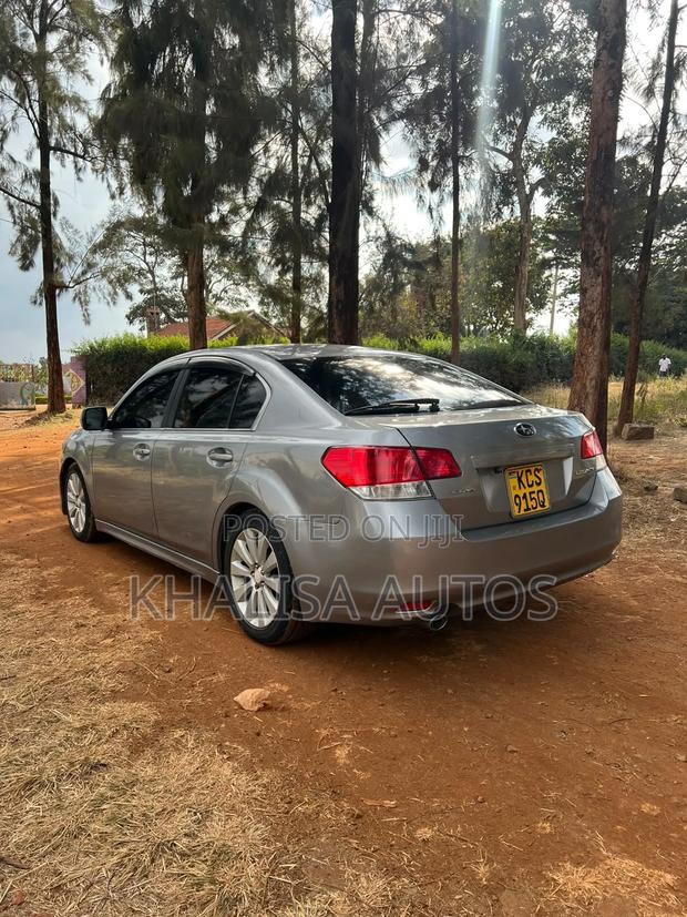 Subaru Legacy 2012 Silver