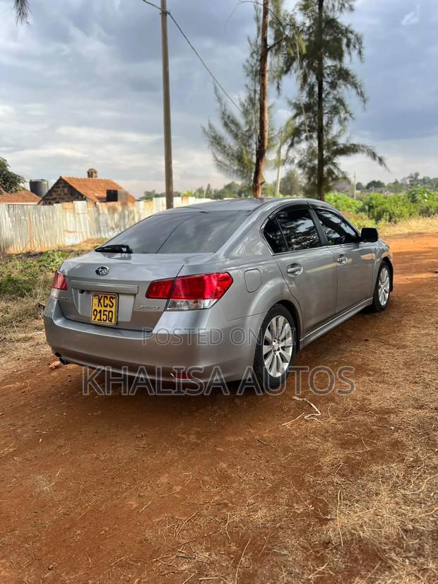 Subaru Legacy 2012 Silver