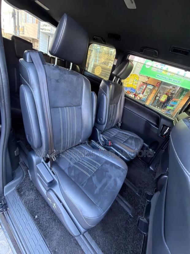 Toyota Esquire 2019 Black