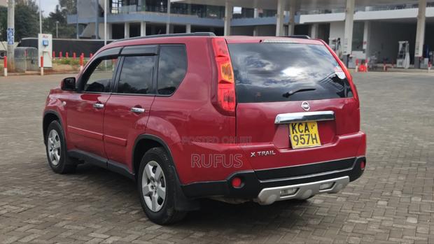 Nissan X-Trail 2.0 Petrol XE 2009 Red