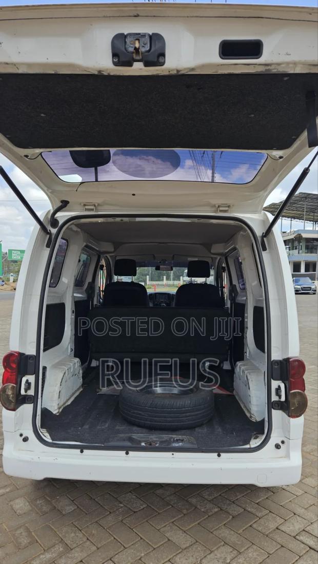 Nissan NV200 2015 White