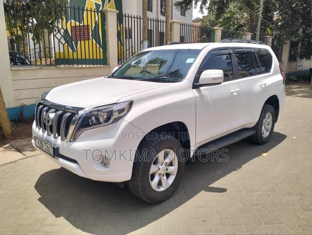 Toyota Land Cruiser Prado 2012 White