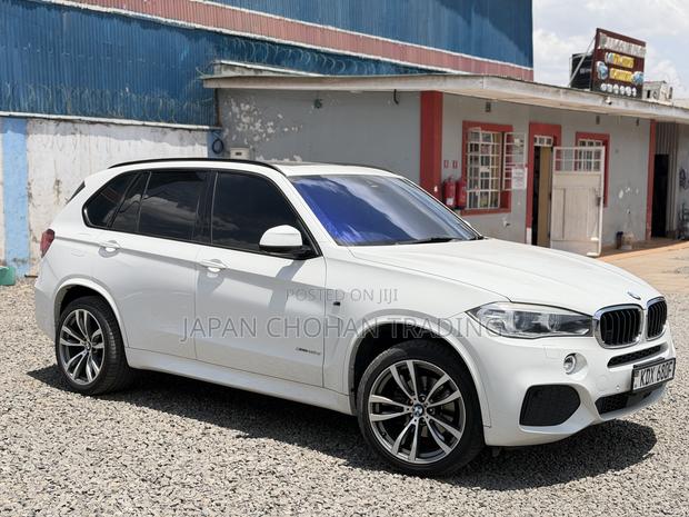 BMW X5 xDrive35d AWD (3.0L 6cyl 8A) 2016 White