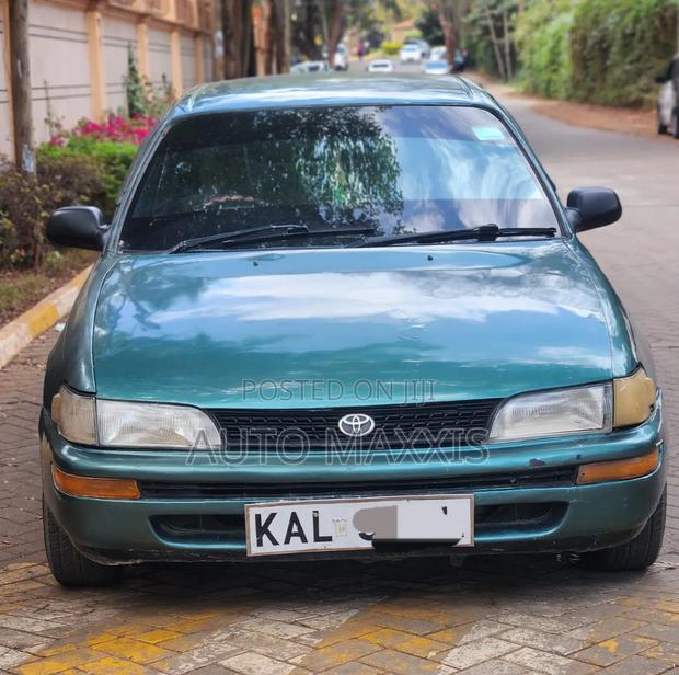 Toyota Corona 1999 Green