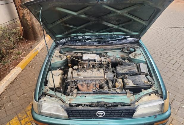 Toyota Corona 1999 Green