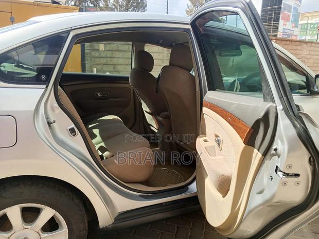 Nissan Bluebird 2007 Silver