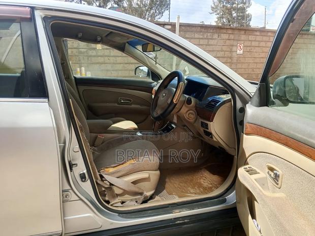 Nissan Bluebird 2007 Silver
