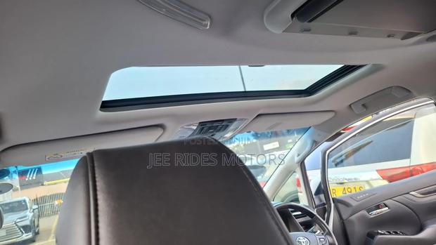 Toyota Vellfire 2.5 Z G Edition 2019 White