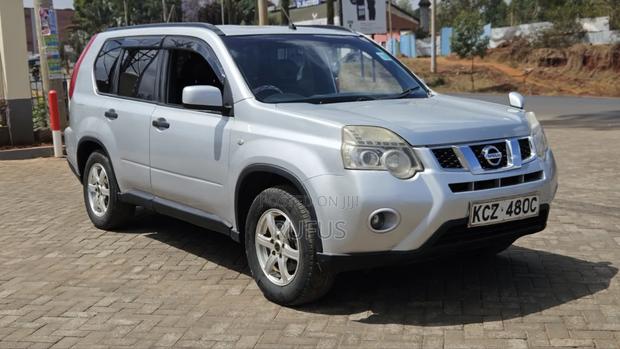Nissan X-Trail 2.0 Petrol AWD 2013 Silver