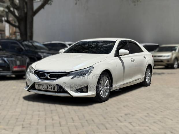 Toyota Mark X 2014 White