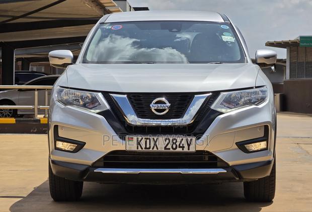 Nissan X-Trail 2014 Silver