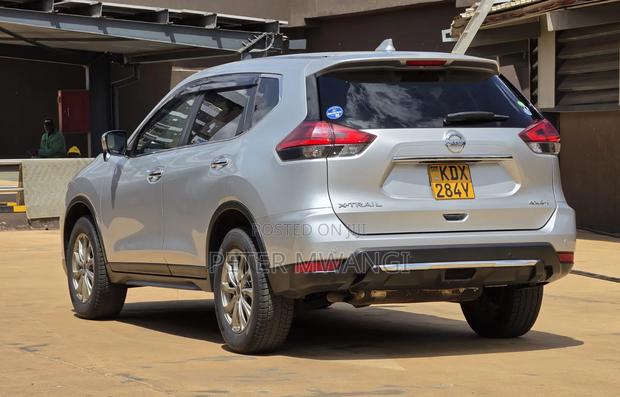 Nissan X-Trail 2014 Silver