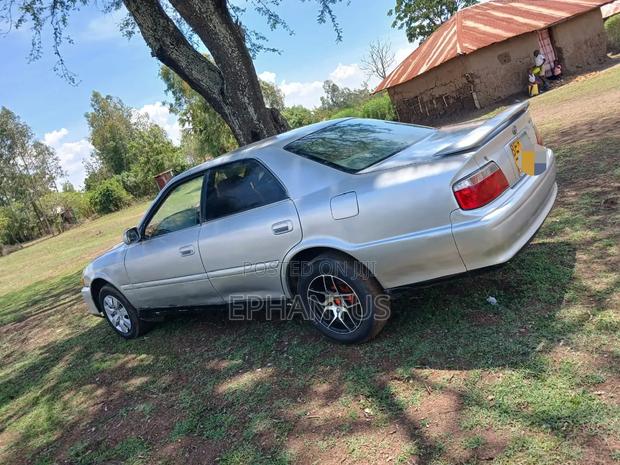 Toyota Chaser 2000 Silver