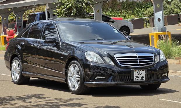 Mercedes-Benz E250 2011 Black