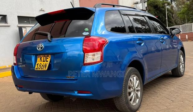 Toyota Corolla Fielder 2014 Blue