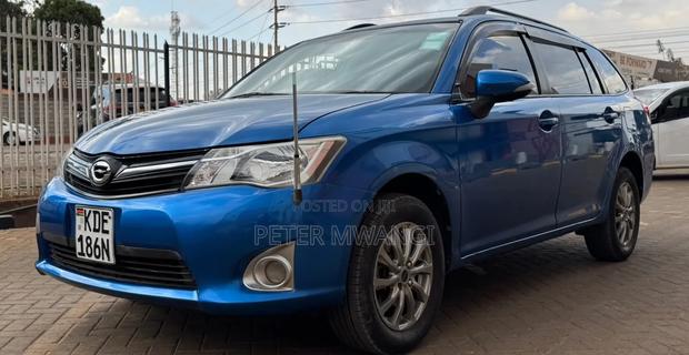Toyota Corolla Fielder 2014 Blue