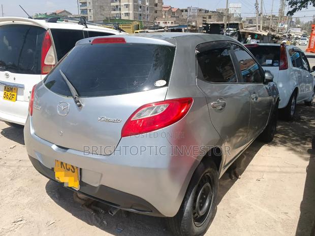 Mazda Demio 2012 Silver