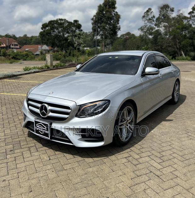 Mercedes-Benz E220 2016 Silver